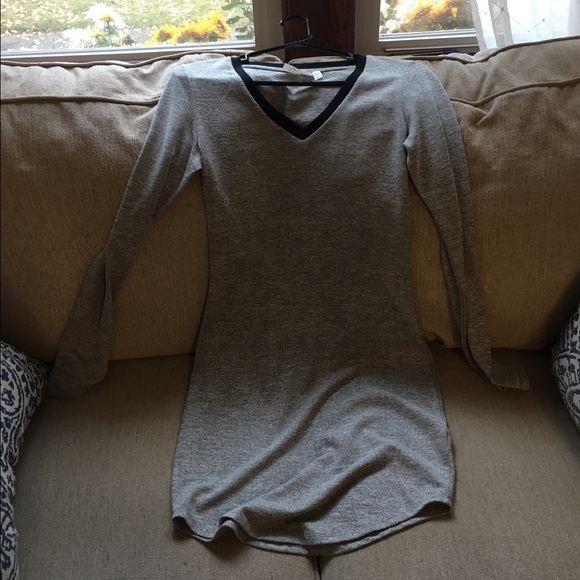 Long sleeve, grey dress, RD Style.