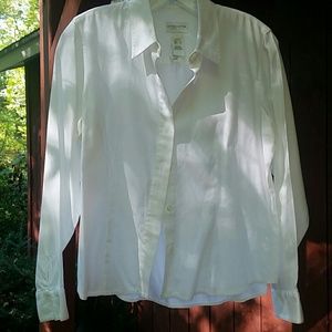 Liz Claiborne Hidden Buttons Top