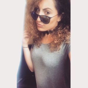 Meet your Posher, Karmela
