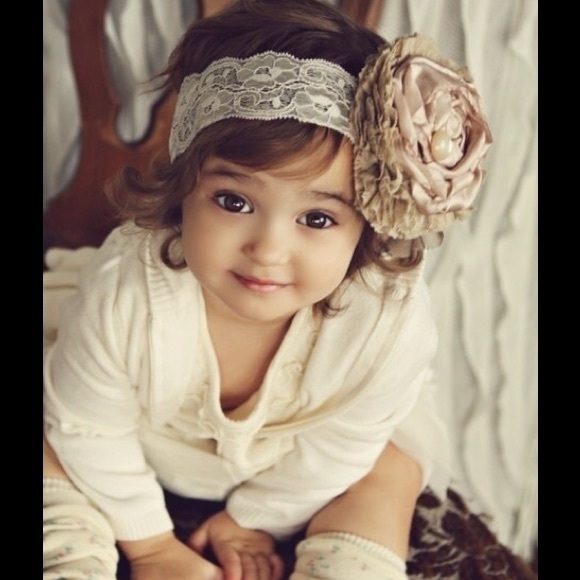 Follow us - Picture 2 of 4