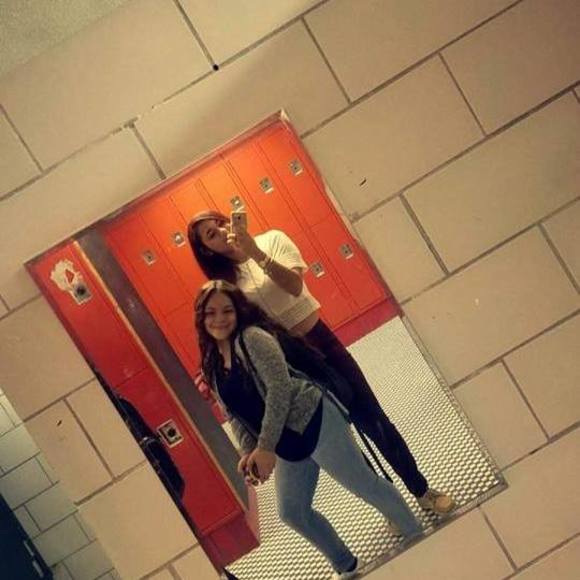 Meet your Posher, Adalise