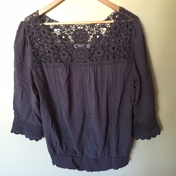 solitaire Tops - Peasant crocheted blouse