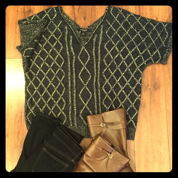 Nine West Sweaters - ✨Short Sleeve NINE WEST Sweater✨
