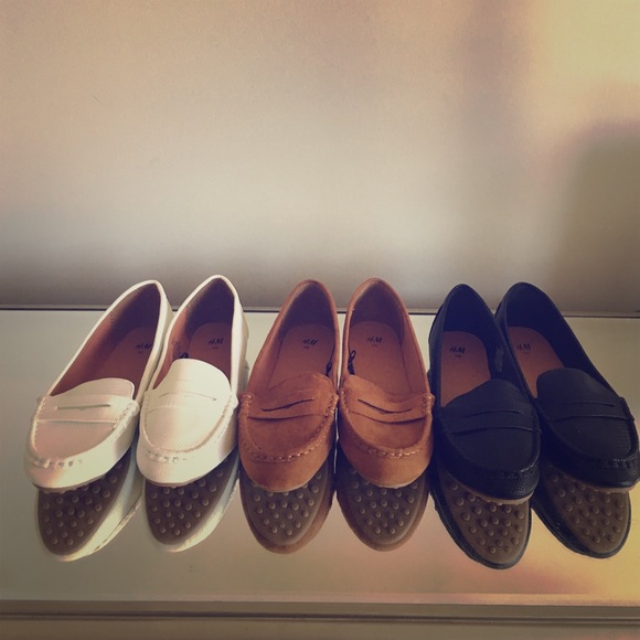 3 pair of Brand New Never Worn H&M flats!