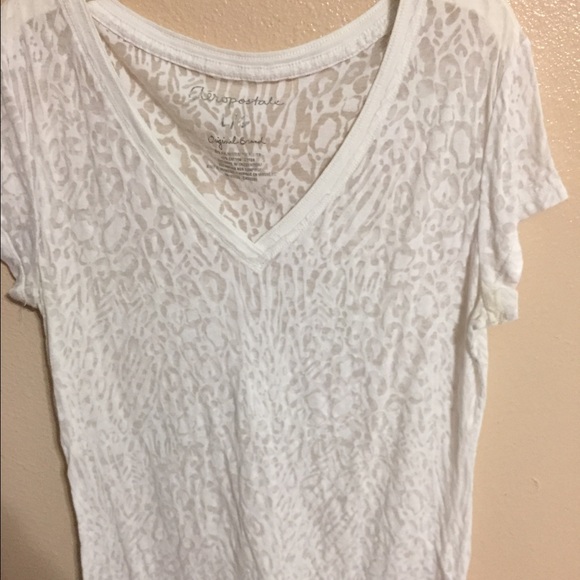 Aeropostale V neck