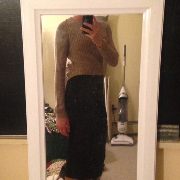 Knitted cropped sweater - Picture 3 of 3
