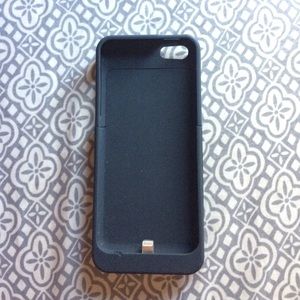 iPhone 5/5s charging case