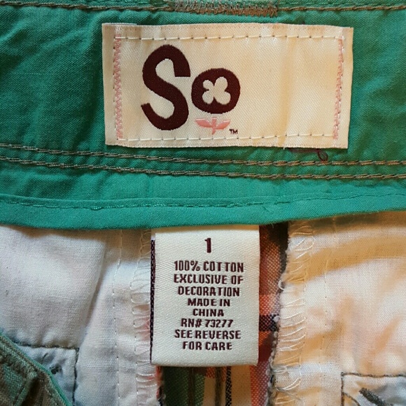 Shorts - Picture 3 of 3