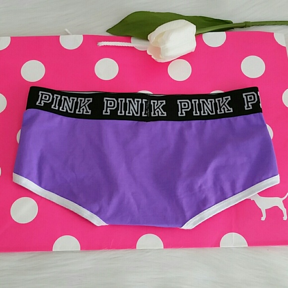 New Pink Vs Logo Boyshort Size Xs never worn. - Picture 4 of 4