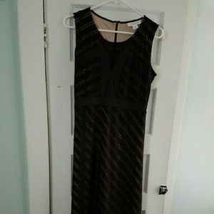 Small motherhood dress