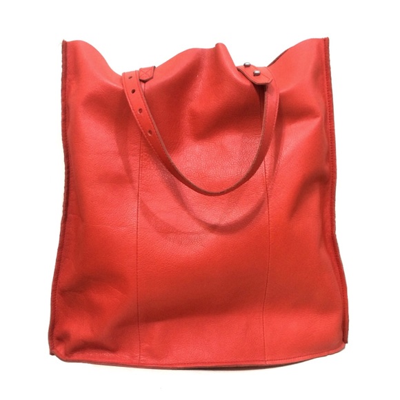 Madewell Handbags - ❤️ Madewell McCarren Tote in Red