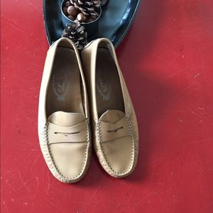 Tod's Gommini Driving Moccasin