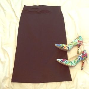 H&M black skirt