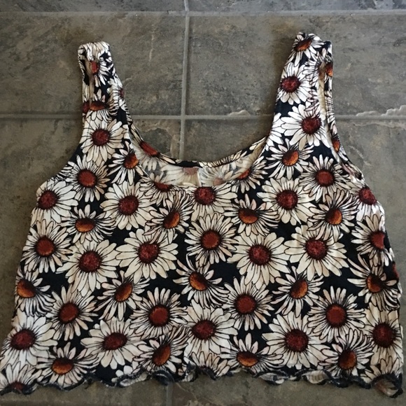 Floral Crop Top - Picture 2 of 2