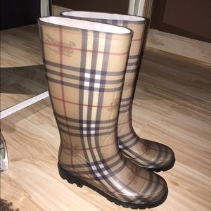 100% authentic Burberry rain boots.