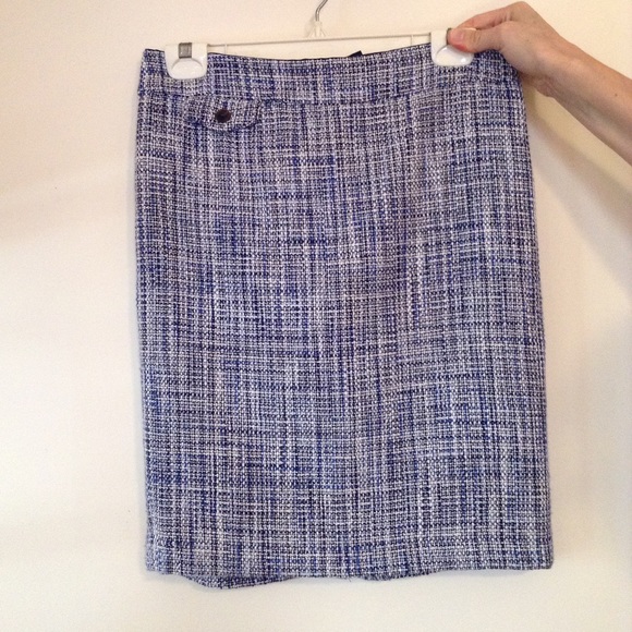 Chic pencil skirt perfect for the workplace