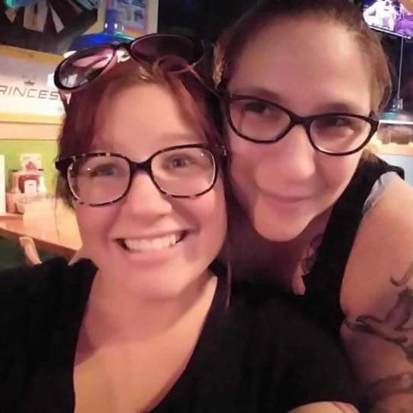 Meet your Posher, Amanda - Picture 1 of 1