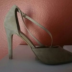Beautiful beige heels