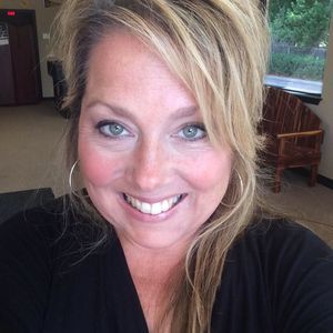 Meet your Posher, Michele