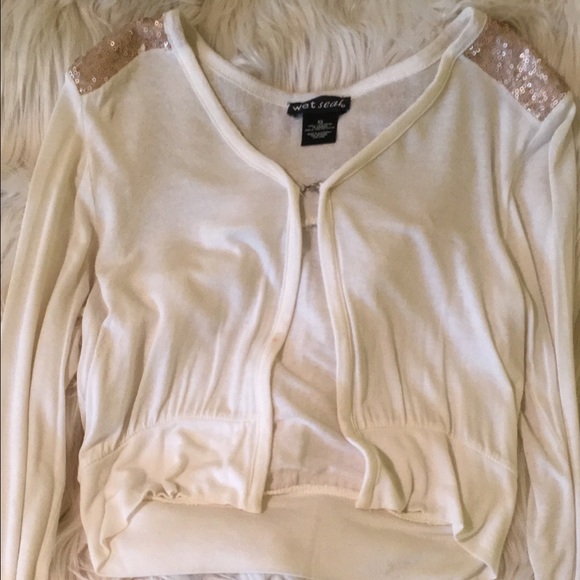 Wet seal jacket