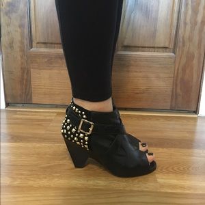 Vince Camuto shoes, brand new