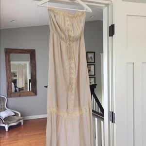 Bohemian strapless dress