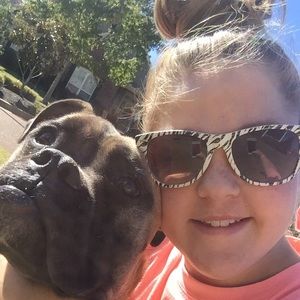 Meet your Posher, Macye