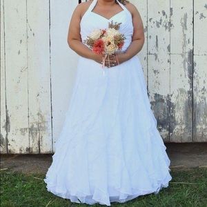 Sz18 (true to size) Wedding Dress David's Bridal