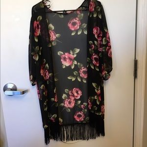 🌹Black  Floral Print Kimono 🌹