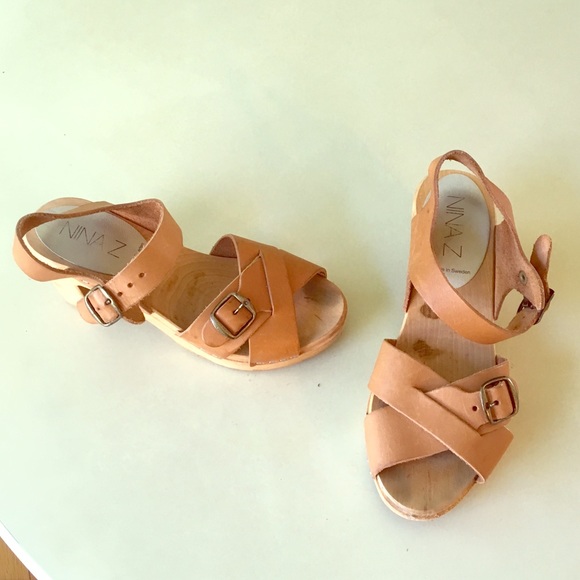 Nina Z clogs