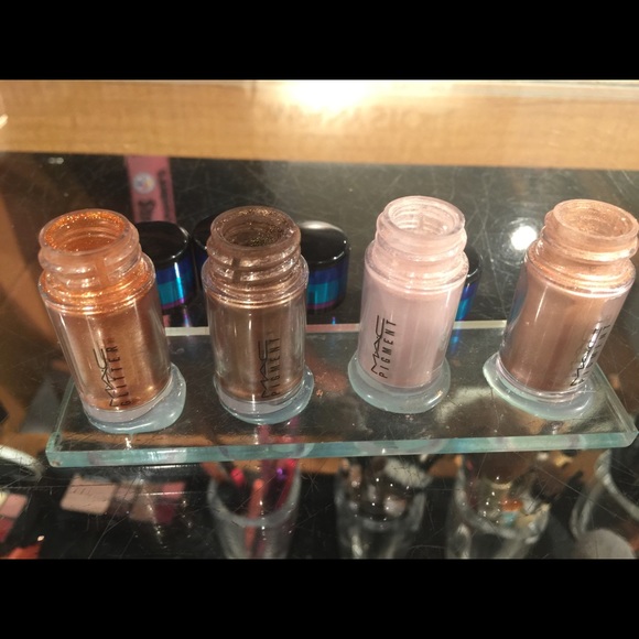 Mac pigment set! - Picture 1 of 2