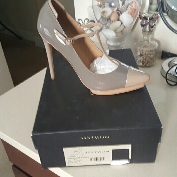 Ann Taylor Shoes - Ann Taylor Shoes