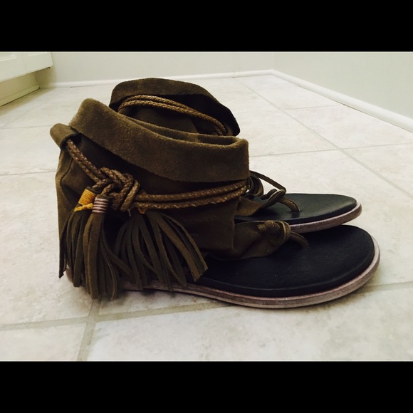 Free People 2016 olive suede sandals - Picture 3 of 4