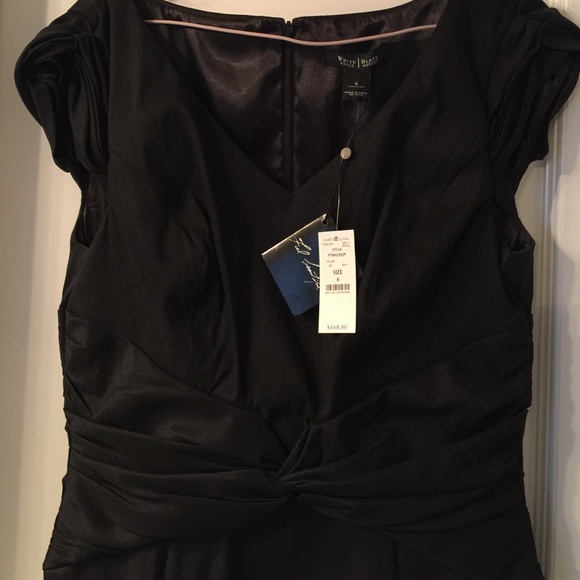 White House Black Market little black dress - Picture 2 of 4