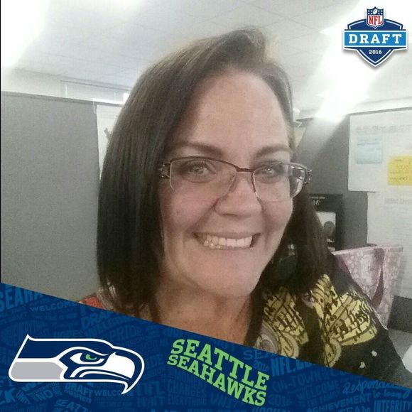 Meet your Posher, Christa - Picture 1 of 1