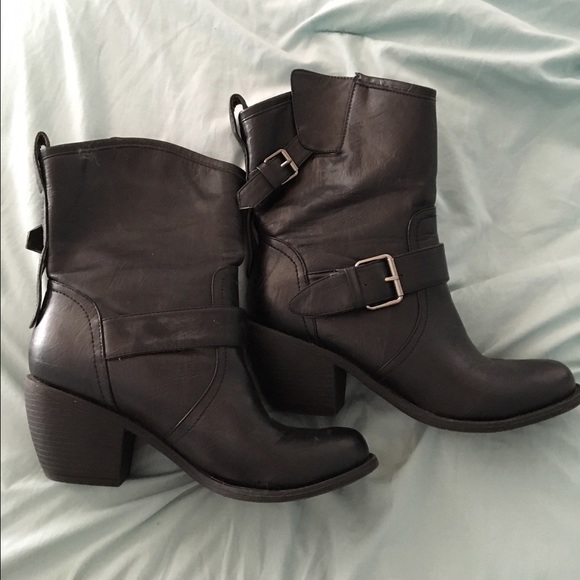 Black Leather Short Boots