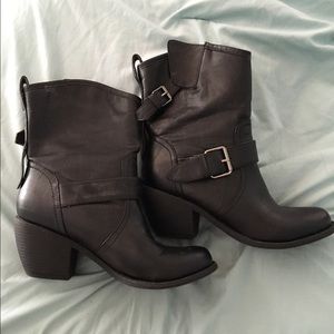 Black Leather Short Boots