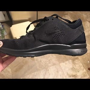 Nike free runs - price drop!!! One day only