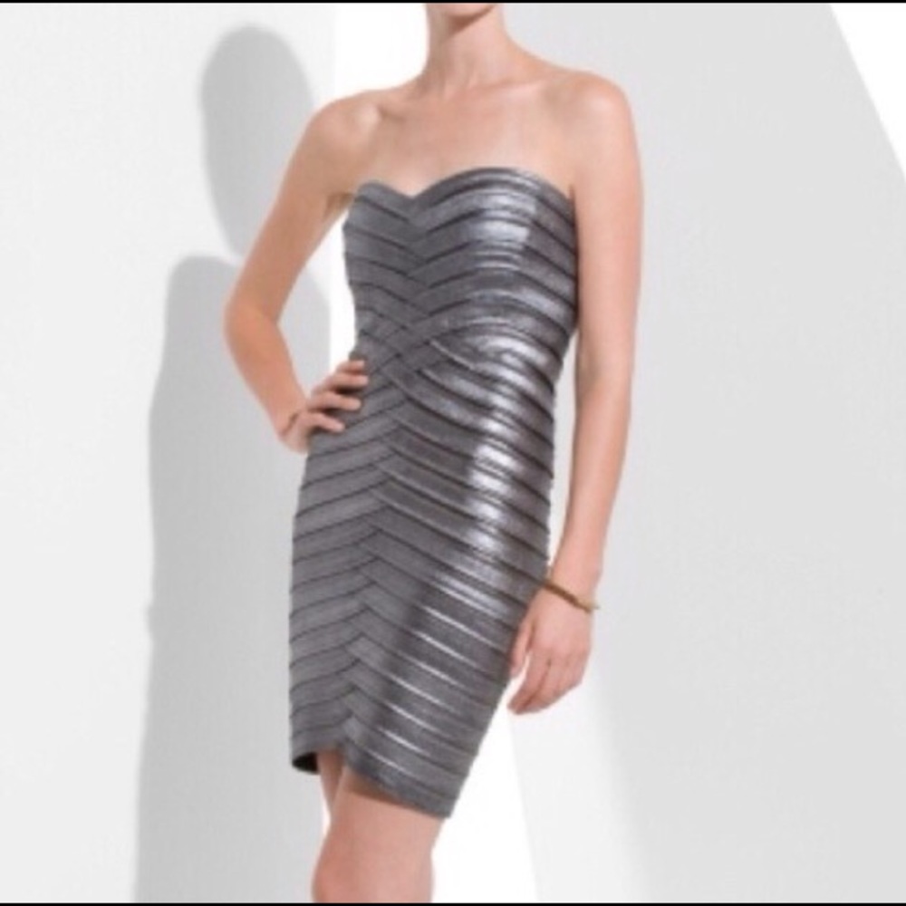 Strapless dress