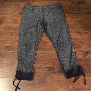 Lululemon static dance crops size 10