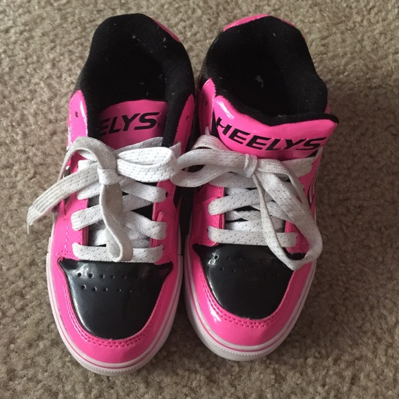 Girls sneakers