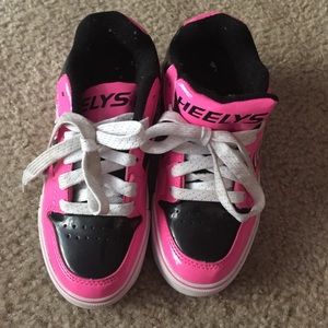 Girls sneakers
