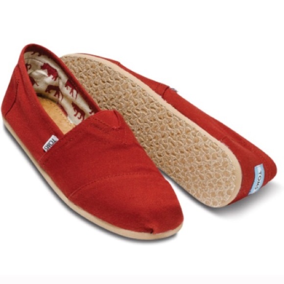 [Re-listed!] Woman size 5 Classic Red Toms