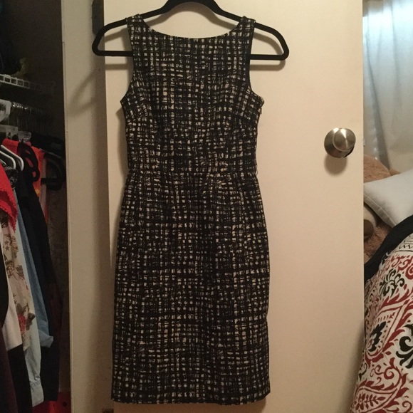 MICHAEL Michael Kors Dresses & Skirts - Michael Kors Sleeveless Sheath Dress, Black, Sz 0