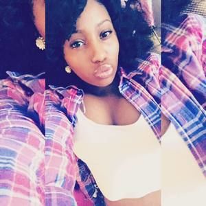 Meet your Posher, Danisha