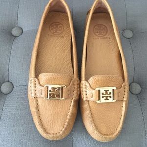 TORY BURCH TAN KENDRICK LOAFERS