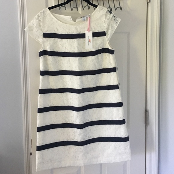 Vineyard vines anchor lace shift dress