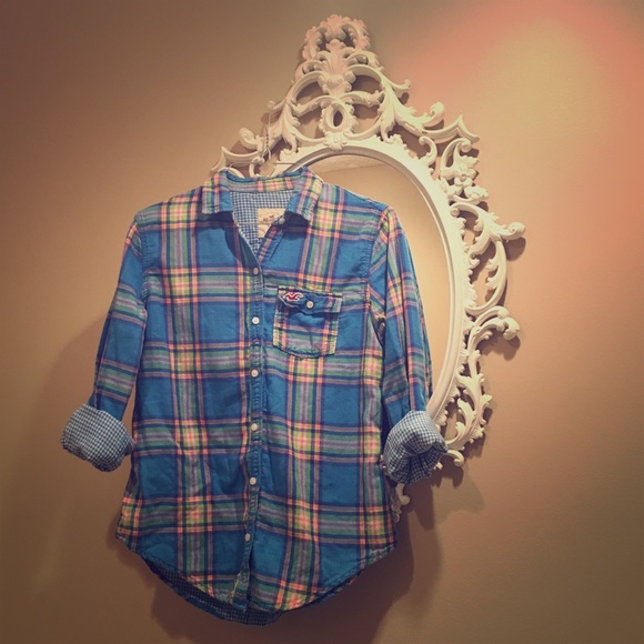 Hollister Tops - Hollister SPRING 💕plaid button up shirt sz:XS