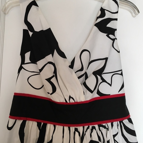 Dress - Picture 2 of 4