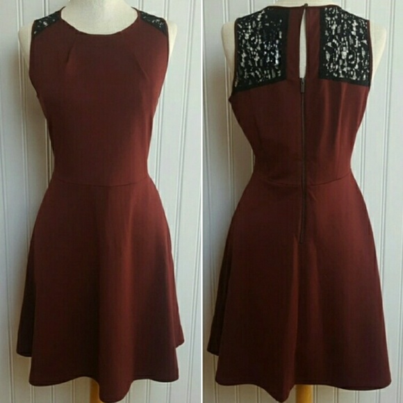 Mossimo Supply Co. Dresses & Skirts - 💐 Fit and Flare Dress